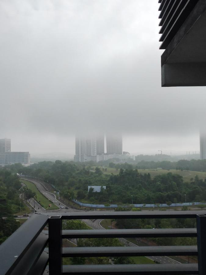 D Bunga مسلم Homestay Pool View Legoland Nusajaya Nusajaya  Esterno foto