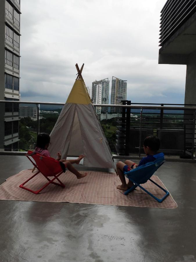 D Bunga مسلم Homestay Pool View Legoland Nusajaya Nusajaya  Esterno foto