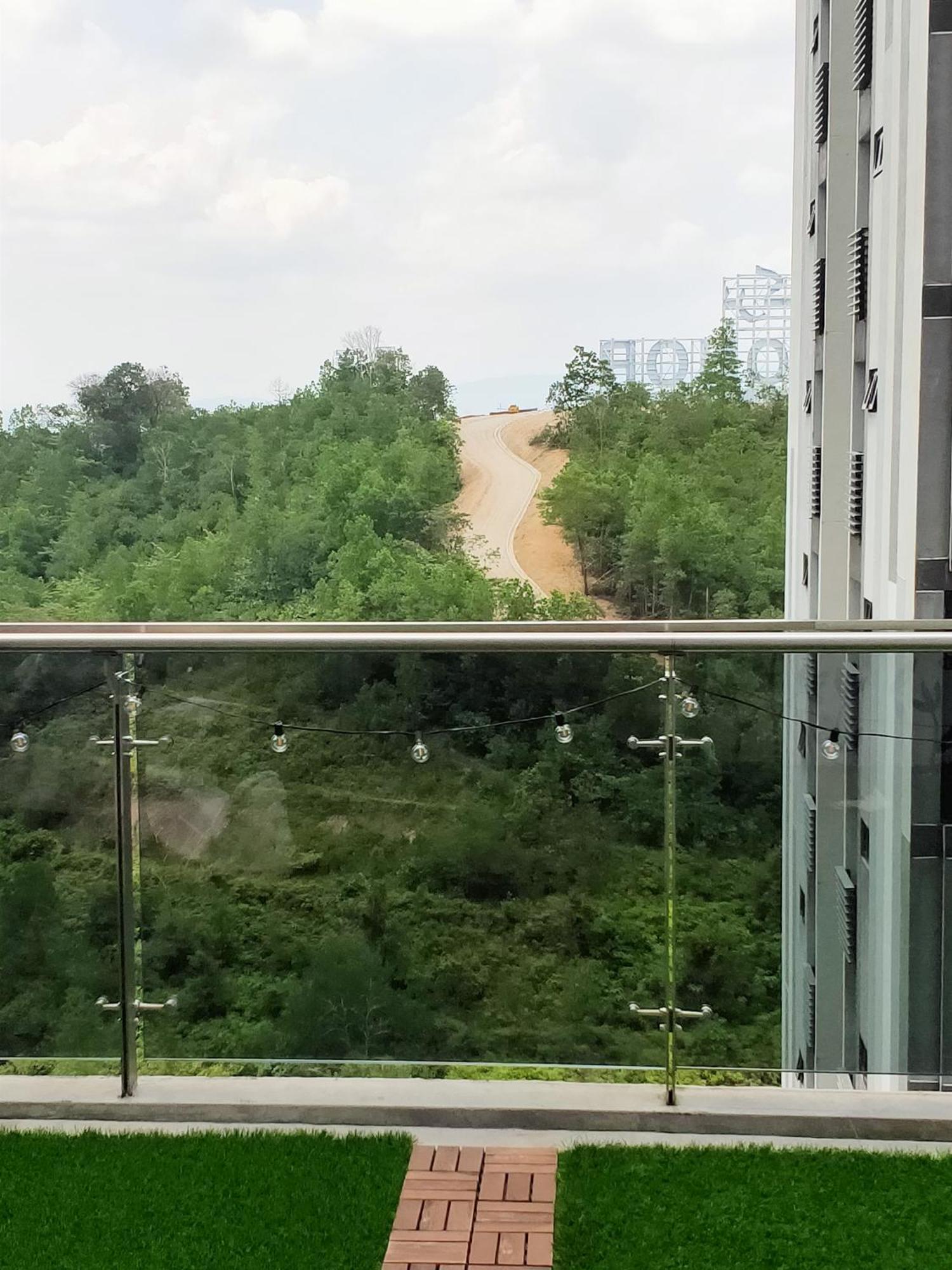D Bunga مسلم Homestay Pool View Legoland Nusajaya Nusajaya  Esterno foto