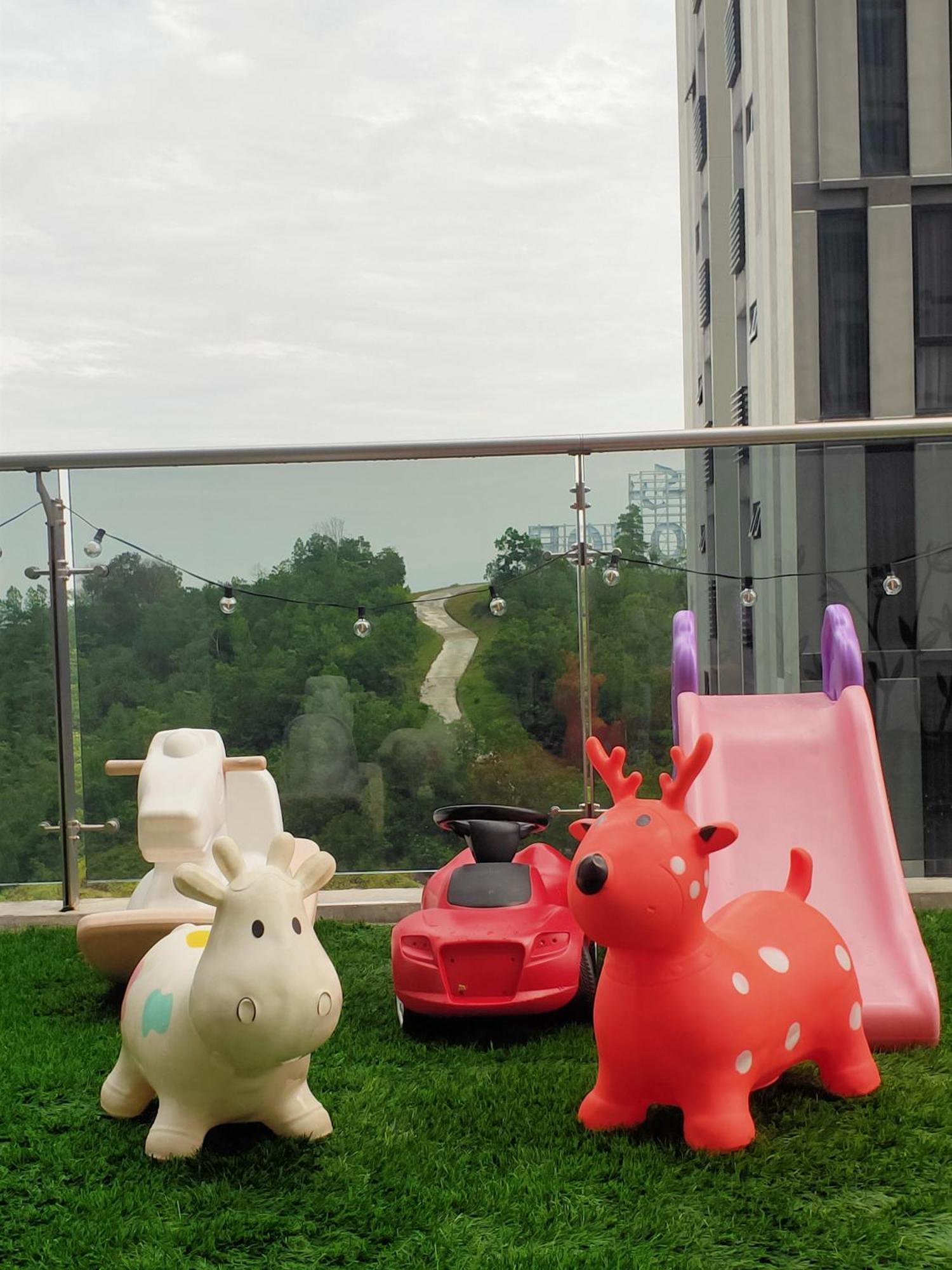 D Bunga مسلم Homestay Pool View Legoland Nusajaya Nusajaya  Esterno foto